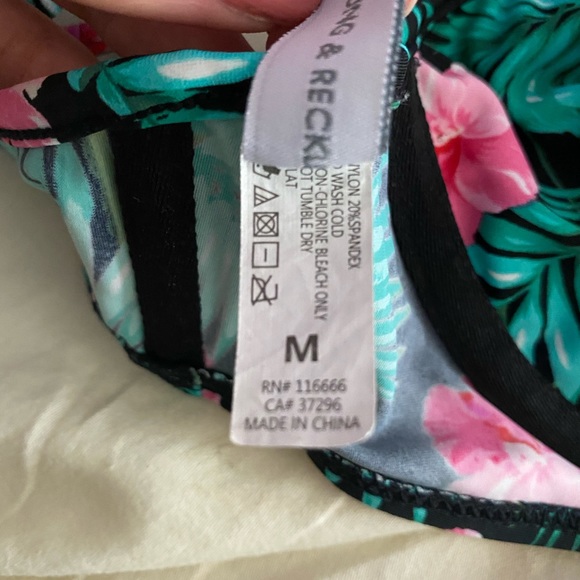 Tropical Print Underwire Bikini Top - Picture 6 of 7